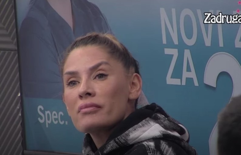 OD ANE SVI DIŽU RUKE Oglasila se još jedna njena drugarica: "Ona je izdajnik! Fuj!"