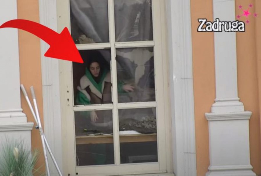 ANĐELA POKUŠALA POBJEĆI IZ ZADRUGE Car htio da je zaustavi, pa planuo: "Ku*vetina, ona će sa mnom tako"