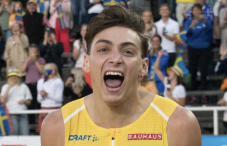 NOVI SVJETSKI REKORD U DVORANI Nebo je granica: Arman Duplantis preskočio šest metara i 22 centimetra