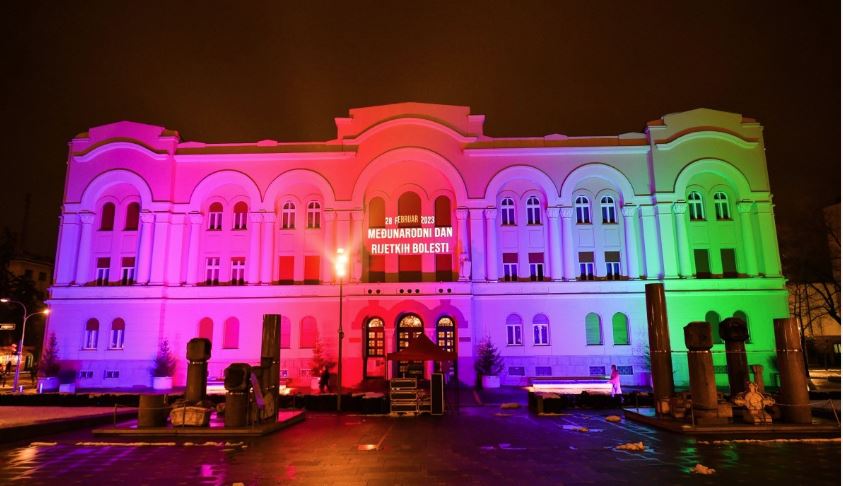 BANJALUKA SE PRIDRUŽILA: Banski dvor večeras u bojama rijetkih bolesti