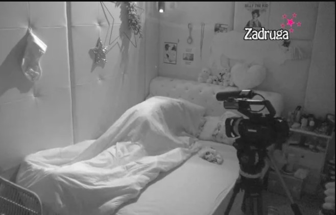 ALEKS I CAR U ŽESTOKOJ AKCIJI Ona ga zajahala, pa još jednom pokazala dominaciju! (VIDEO 18+)