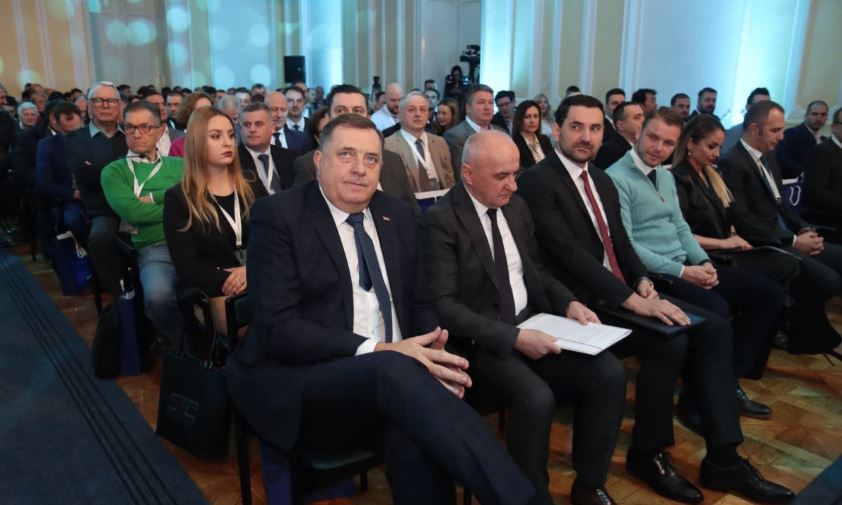 POSVEĆENA SOLARNOJ INDUSTRIJI: Počela konferencija “Balkan solar samit” u Banjaluci