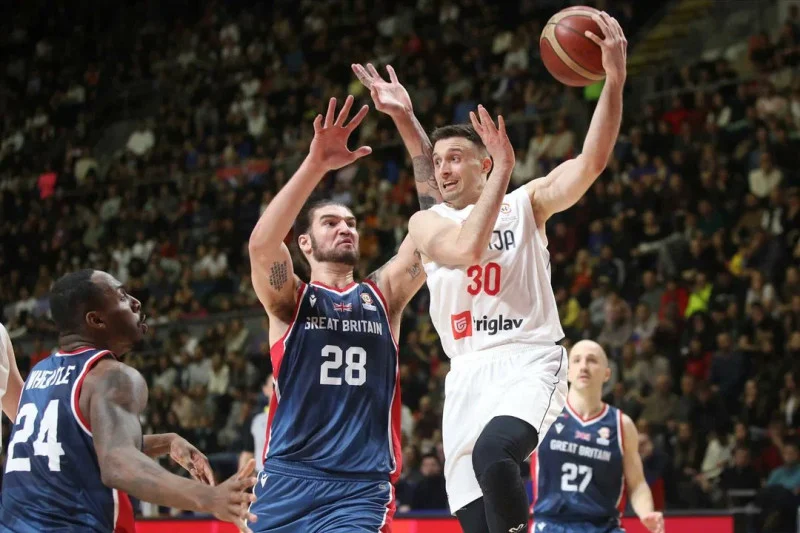 Kako se Mundobasket približava Srbija tone na listi favorita