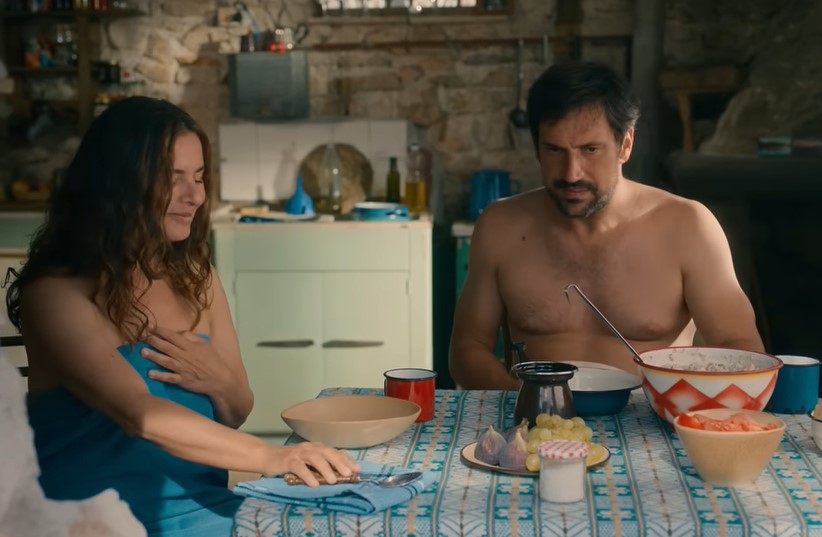 ŽENE U DELIRIJUMU Goran Bogdan potpuno go u novom filmu (VIDEO)