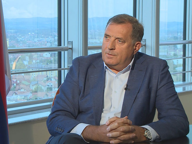 ŠMITOVA ODLUKA O SREBRENICI NAMA NIŠTA NE ZNAČI "Najbolje je da on ode, i za njega, i za zemlju koja ga je poslala"