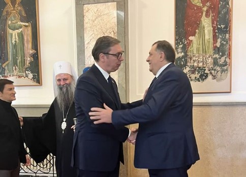 ZAHVALNOST DODIKU I SRPSKOJ ŠTO SU UVIJEK UZ SRBIJU Vučić: Jedini izbor - biti svoj na svome