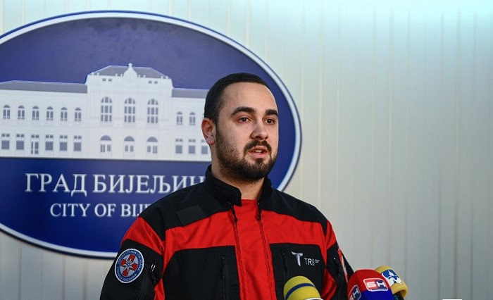 NOVI ZEMLJOTRESI RUŠE ZIDINE Rosić iz Turske: Padaju zgrade koje su ranije popucale, zavlačili smo se i 11 metara duboko u ruševine