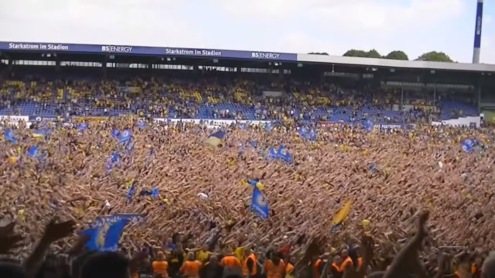 SKUPILI VIŠE OD 650.000 EVRA Navijači evropskog kluba otkupili prava na ime stadiona