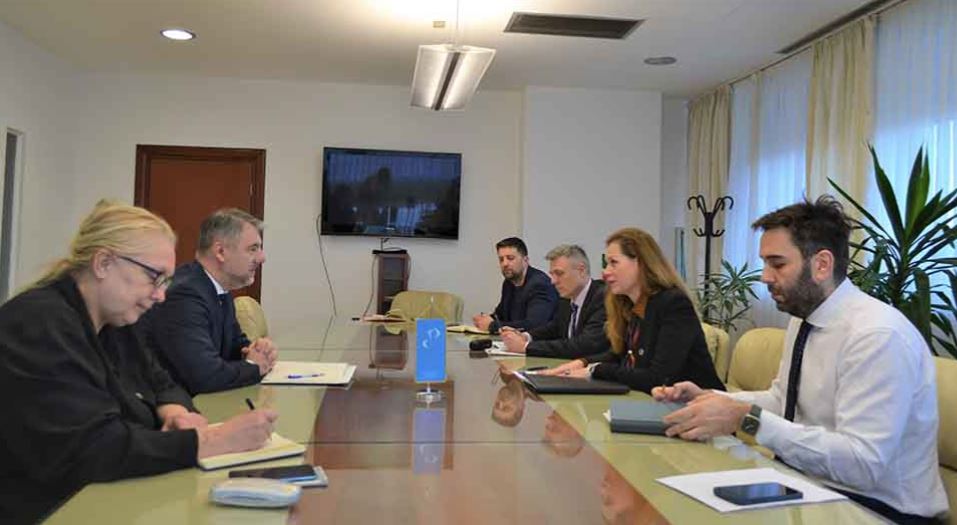 ZAJEDNIČKA VIZIJA: ODRŽIVI SISTEM U JAVNOM ZDRAVSTVU Šeranić i Mekdonald o daljim zajedničkim aktivnostima
