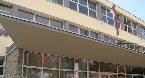 CRNO JUTRO U BANJALUCI Poginula učiteljica, đaci se vraćaju kući