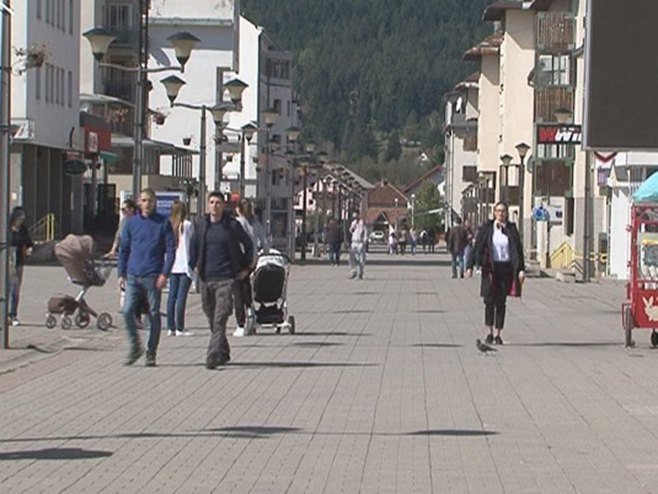 ALARMANTNI PODACI STRUČNJAKA U godinama koje dolaze BiH će imati 1,5 miliona stanovnika, većinom penzionera