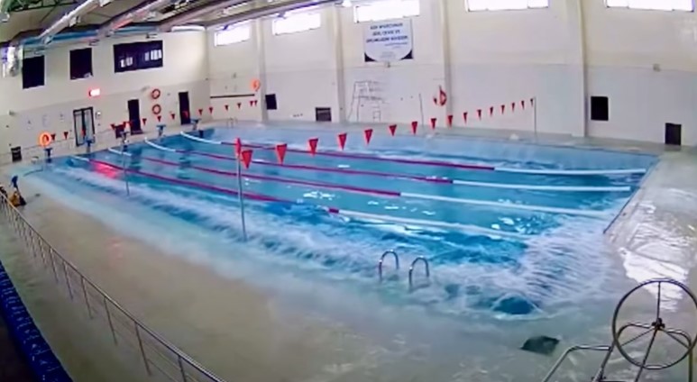 JEZIV PRIZOR! Pogledajte kako je izgledao bazen tokom zemljotresa u Turskoj (VIDEO)