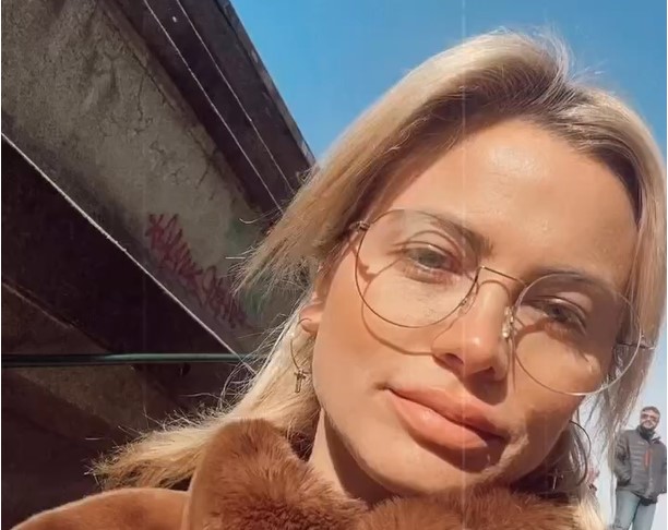 MILICA PAVLOVIĆ UHVAĆENA NA PIJACI U ZAGREBU Pjevačica prošetala u trenerci, a tek da vidite šta pazari (VIDEO)