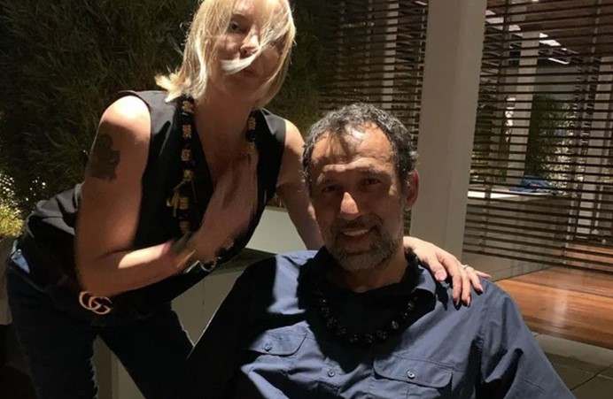 SAVRŠEN POKLON Vlade Divac proslavio rođendan, supruga mu priredila romantično iznenađenje (FOTO)