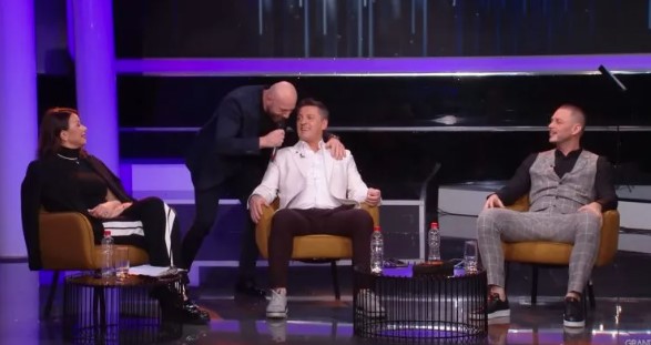TAKO TO RADE BOSANCI! Zvezda Granda zapjevao na uvce Nihadu! Dragana Katić u šoku! (VIDEO)