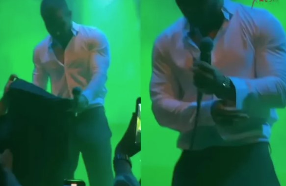 HAOS NA NASTUPU Žene natjerale Sašu Kovačevića da se skine, pa počele da vrište (VIDEO)