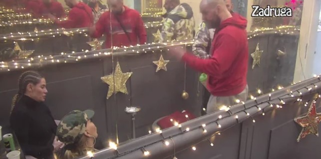 "SE*EM SE NA RUKU KOJU SI DRŽALA TOKOM OPERACIJE!" Zvezdan nastavio sa divljanjem, pokušao svu krivicu da svali na Anu: Tebi će biti žao! (VIDEO)