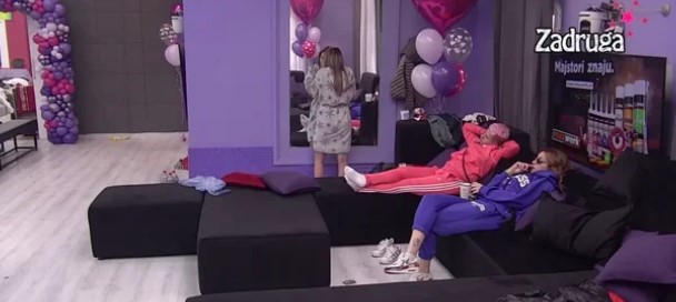 OVO OD NJE NISU OČEKIVALE! Matora i Ana zgrožene ponašanjem Anđele Đuričić! Ne mogu da vjeruju šta je zadrugarka sebi dozvolila (VIDEO)