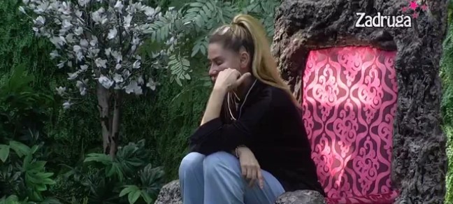 SLAVNIĆ PAO U ZABORAV?! Ana otkrila kako vidi budućnost sa Zvezdanom, pa priznala da je okrenula list! (VIDEO)