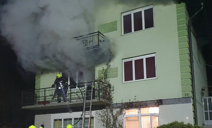POŽAR U BANJALUCI Sumnja se da je incident rezultat porodičnog nasilja (FOTO)