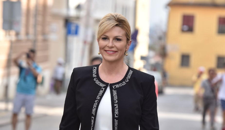 "TI SI KAO VINO" Kolinda objavila fotografiju sa putovanja, pratioci očarani