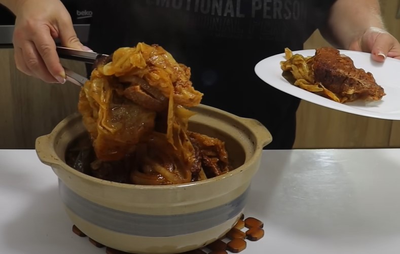 VRATILA SE ZIMA, VRAĆA SE I KISELI KUPUS Donosimo vam stari recept za jelo omiljeno kod našeg naroda