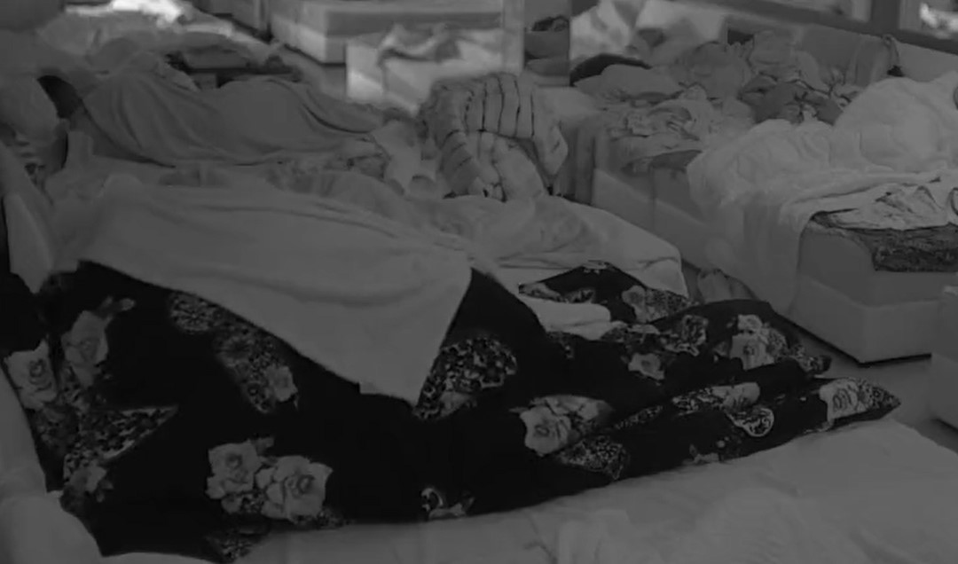 (VIDEO 18+) MILJANA I BEBICA U ŽESTOKOJ AKCIJI Janjuš ih sve vrijeme posmatrao, njeni uzdasi odjekivali sobom