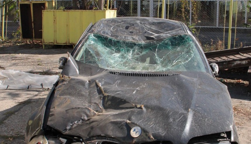 NISU SE SLOŽILI Muškarac polupao auto građevincu koji mu je radio na kući