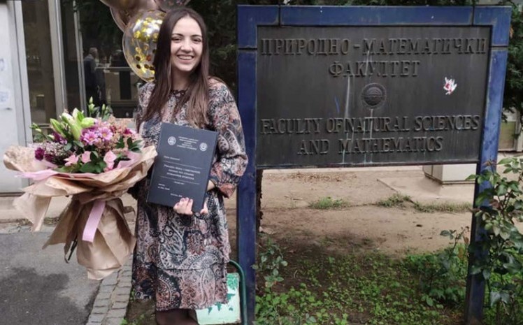 DERVENĆANKA ZA PONOS! Stefani Marjanović jedan od najboljih studenata u istoriji Univerziteta u Novom Sadu