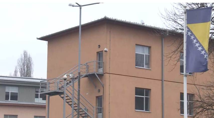 OSUMNJIČEN ZA TRGOVINU DROGE Sud odredio kućni pritvor Miletu Rosiću