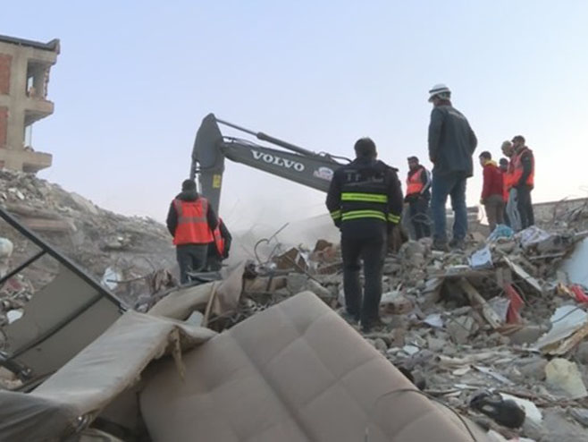 ZEMLJOTRESI OSTAVILI OGROMNE POSLJEDICE Turska: Oko pola miliona ljudi ostalo bez domova