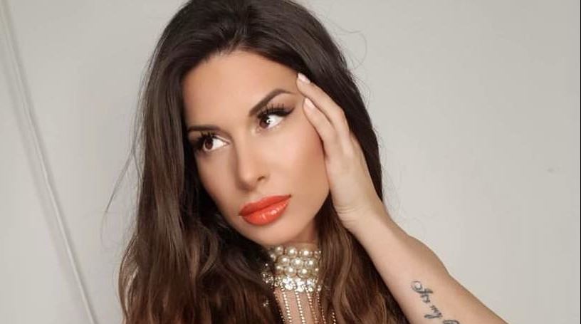 ŠMINKERKA ODUŠEVILA NOVIM VIDEOM! Upoznala baku (92) koja ju je ostavila bez teksta, a zatim je sa pratiocima podijelila dirljivu priču - Evo o čemu je riječ (VIDEO)