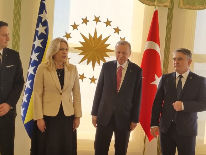 Cvijanovićeva i članovi Predsjedništva sa Erdoganom: U toku je radni ručak (FOTO/VIDEO)