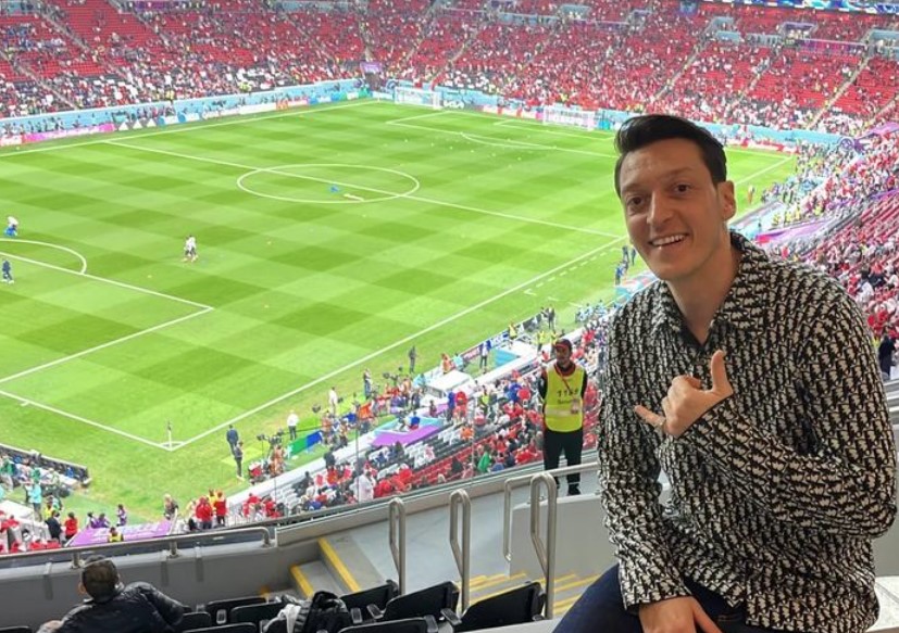 NEOČEKIVANI KRAJ! Legendarni fudbaler Mesut Ozil okačio kopačke o klin, kraj jedne velike karijere