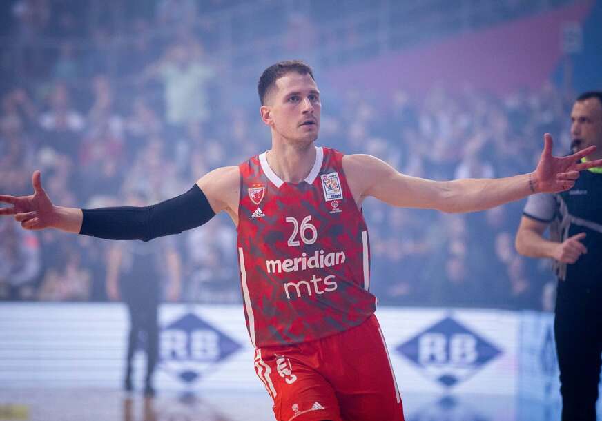(FOTO) NOLE UZ SVOJ TABOR Novak Đoković podržao Nemanju Nedovića