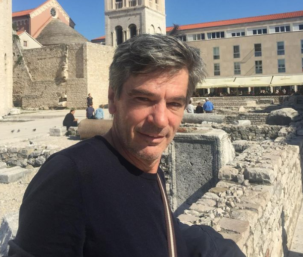 "NISAM BIO 40 DANA NA SCENI, SADA SAM DOBRO" Senad Bašić se nakon teške bolesti vratio na "daske koje život znače"