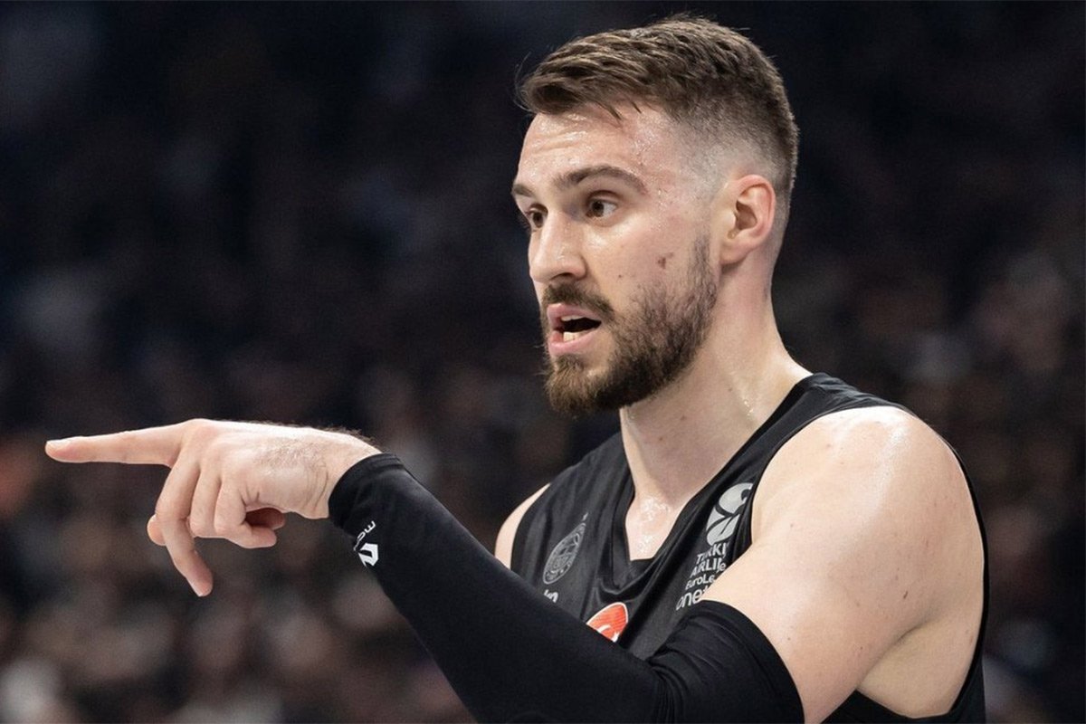 DELIJE GA ZVALE DA SE VRATI Fenerbahče ne pušta Gudurića