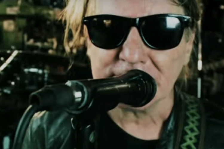 Preminuo Željko Nikolić, pjevač i gitarista grupe "Roze poze"
