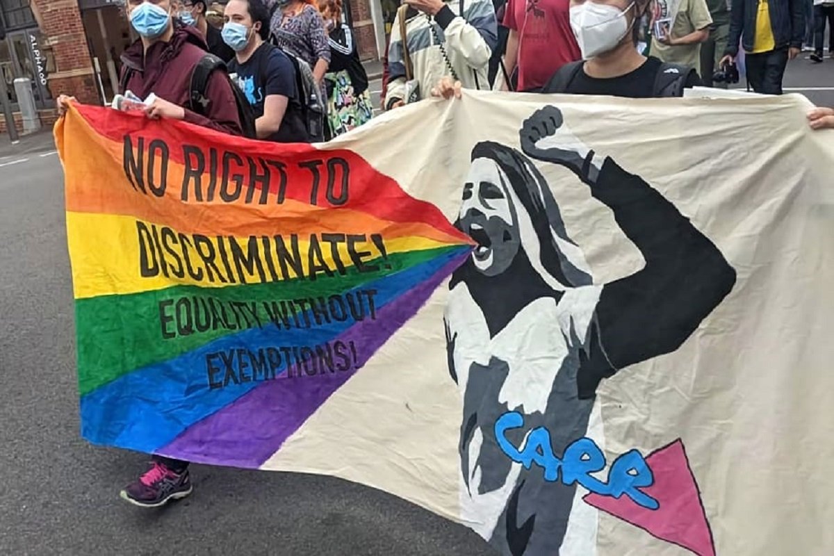 Dvojica uhapšenih nakon sukoba s LGBT aktivistima ispred crkve
