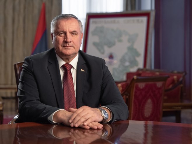 Višković osuđuje današnji napad na imovinu novinara