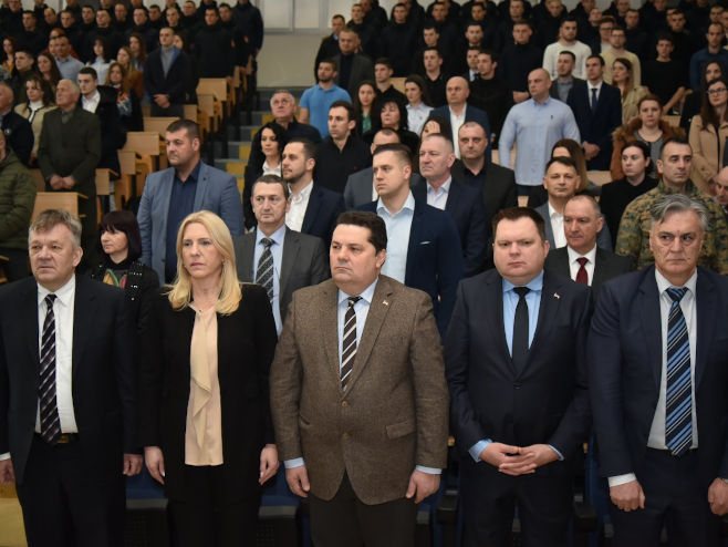 Fakultet bezbjednosnih nauka obilježio šest godina postojanja, promovisani diplomirani studenti (FOTO)