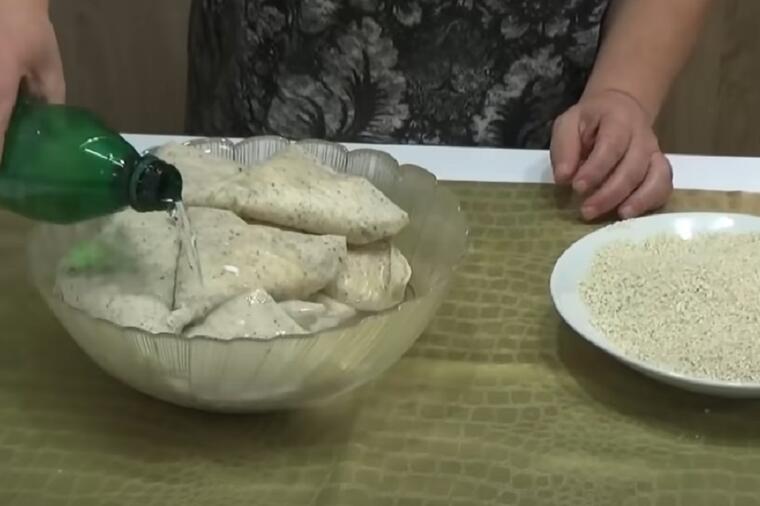 TRIK POMOĆU KOJEG ĆE PITA OD GOTOVIH KORA BITI SOČNIJA I UKUSNIJA Ništa slično do sada niste probali
