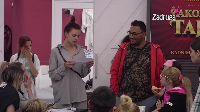 KREĆE ŠOU! Veliki šef poslao pismo u kojem je najavio da Miljanina i Zolina PREDSTAVA konačno može da počne! (VIDEO)