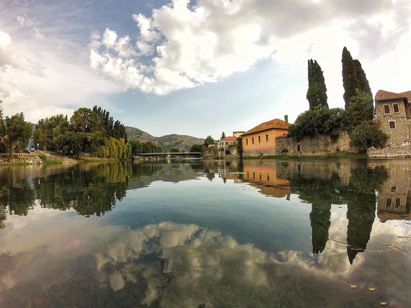 ZNAČAJNO PRIZNANJE ZA HERCEGOVCE Grad Trebinje dobitnik nagrade za najbolji turistički video na sajmu u Berlinu