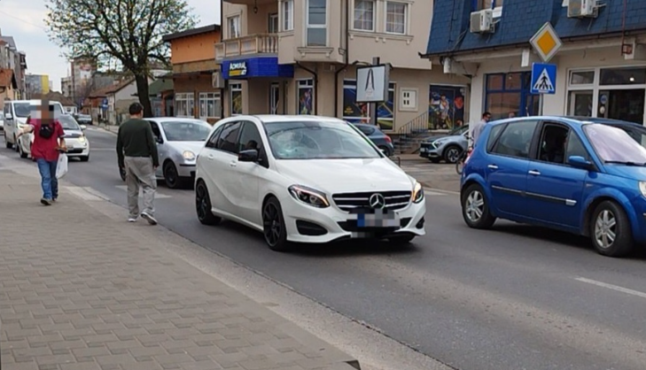 SAOBRAĆAJNA NESREĆA U BIJELJINI "Mercedesom" udario ženu dok je pješačila