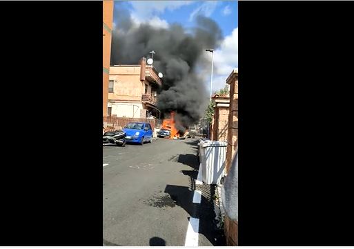 POGINULA OBA PILOTA: Sudar dva vojna aviona u vazduhu (VIDEO)
