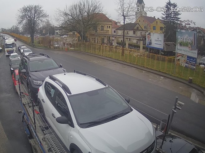 VOZAČI, NAORUŽAJTE SE STRPLJENJEM! Pojačan saobraćaj u Gradišci, Donjoj Gradini i Brodu