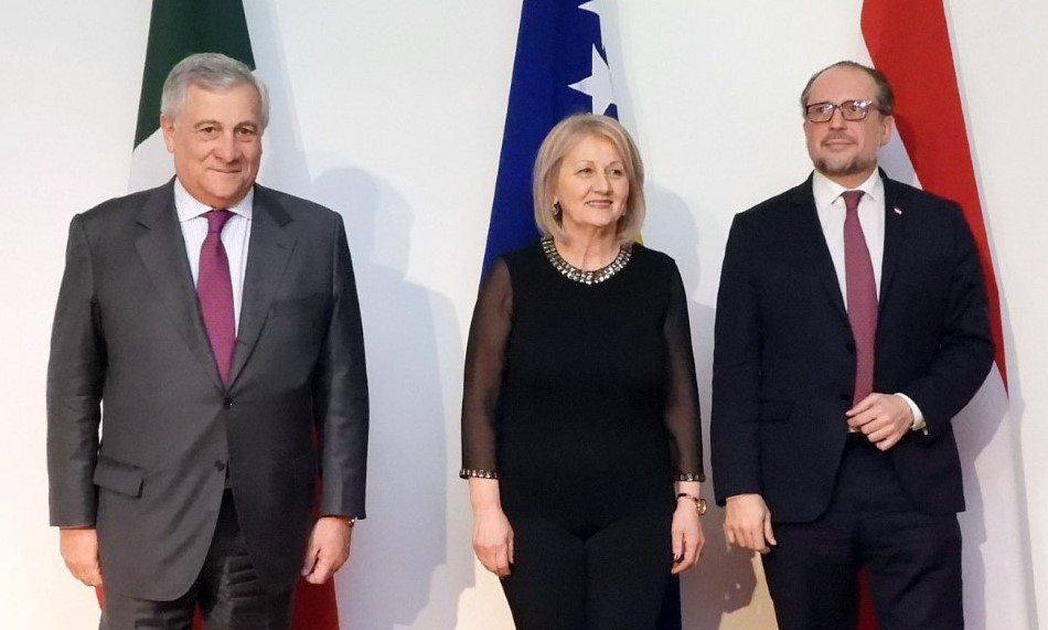 KRIŠTO SA MINISTRIMA IZ ITALIJE I AUSTRIJE Prioritet BiH ispunjenje 14 evropskih uslova