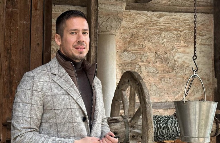 Nikola Rokvić moli za pomoć: Uzmite novac, samo mi njih vratite (FOTO)