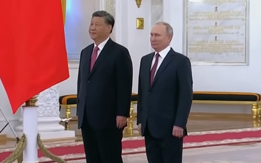 SASTANAK U KAZANJU Peskov otkrio o čemu su razgovarali Putin i Si